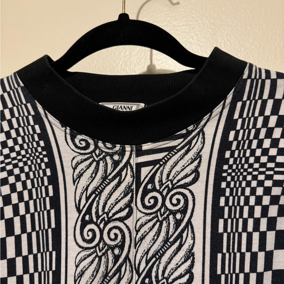 Very Rare Gianni Versace Baroque Optical Greca print Tshirt - Picture 5 of 9